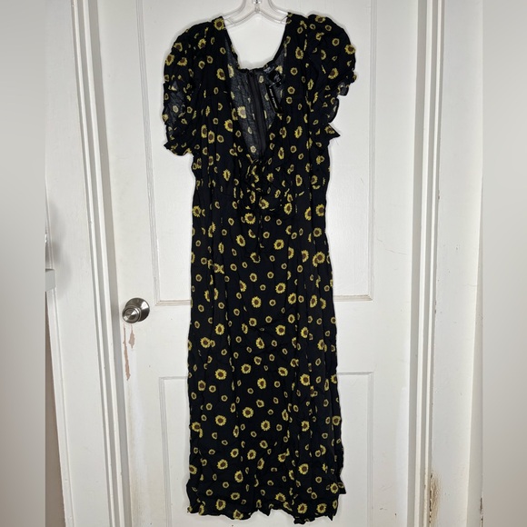 Hot Topic Yellow Sunflower Empire Midi Dress size 3 - Picture 2 of 4